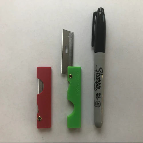 Derma-Safe Folding Utility Knife
