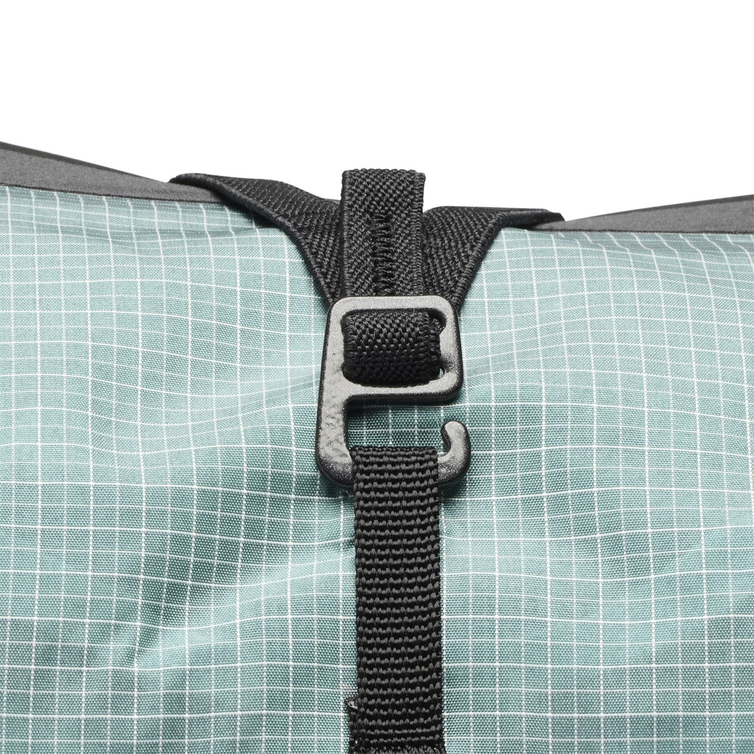 Distance 8 Backpack Women's