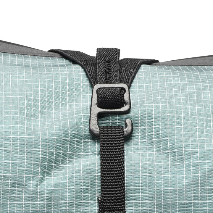 Distance 8 Backpack Women's