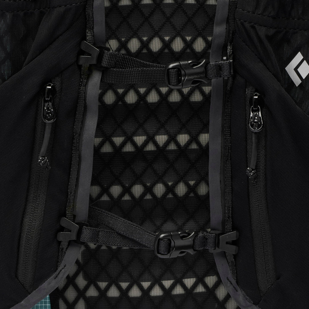 Distance 8 Backpack Women's