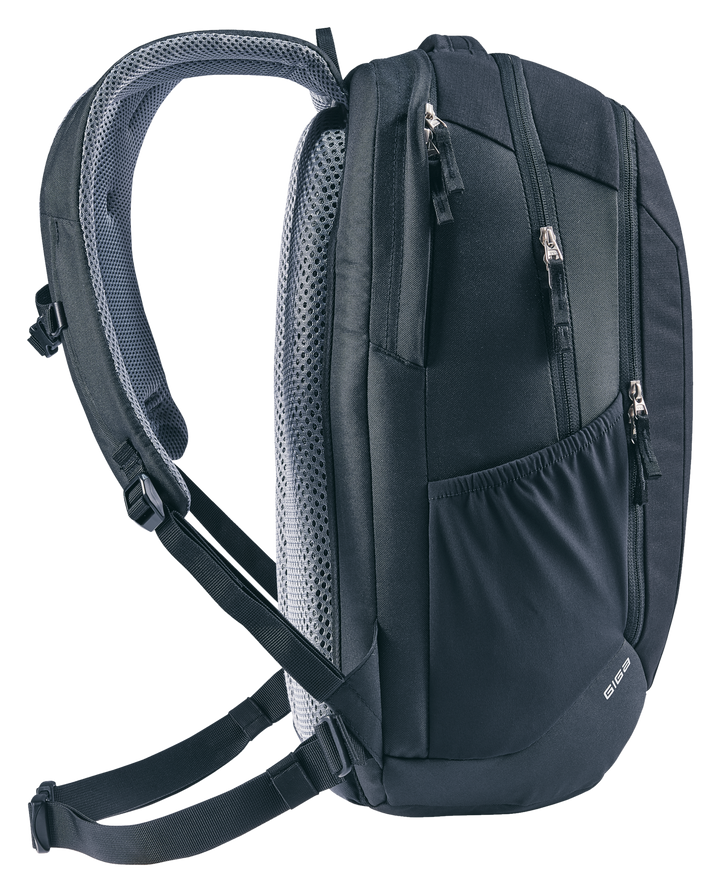 Deuter Giga 28L Travel Pack