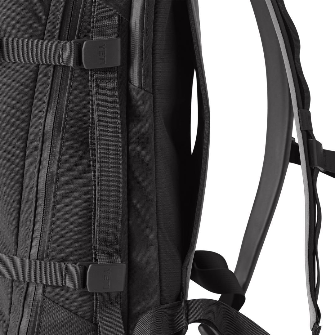 YETI Crossroads 27L Daypack