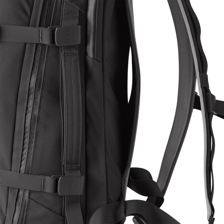 YETI Crossroads 27L Daypack