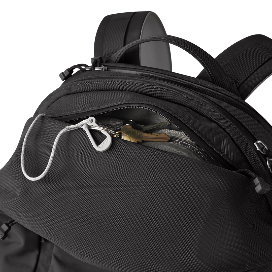 YETI Crossroads 27L Daypack