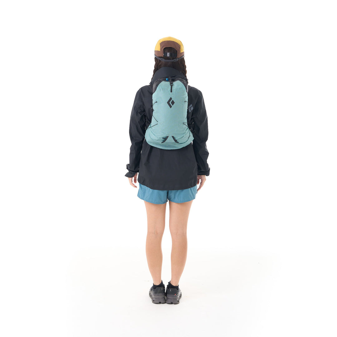Distance 8 Backpack Women's