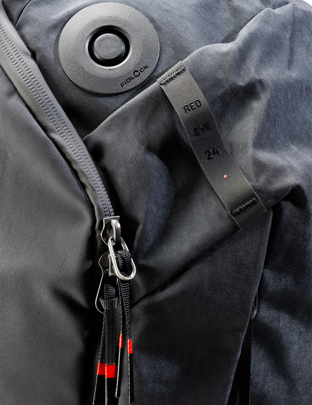 Matador x Carryology Redeye 24 Black Edition (Limited Edition)