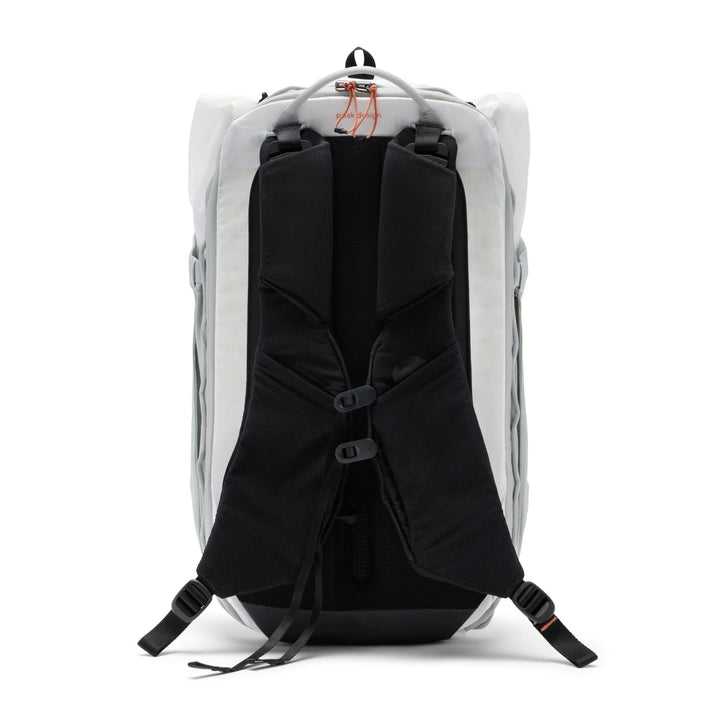 Peak Design Outdoor Pack 25L