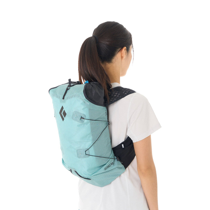 Distance 15 Backpack Women's