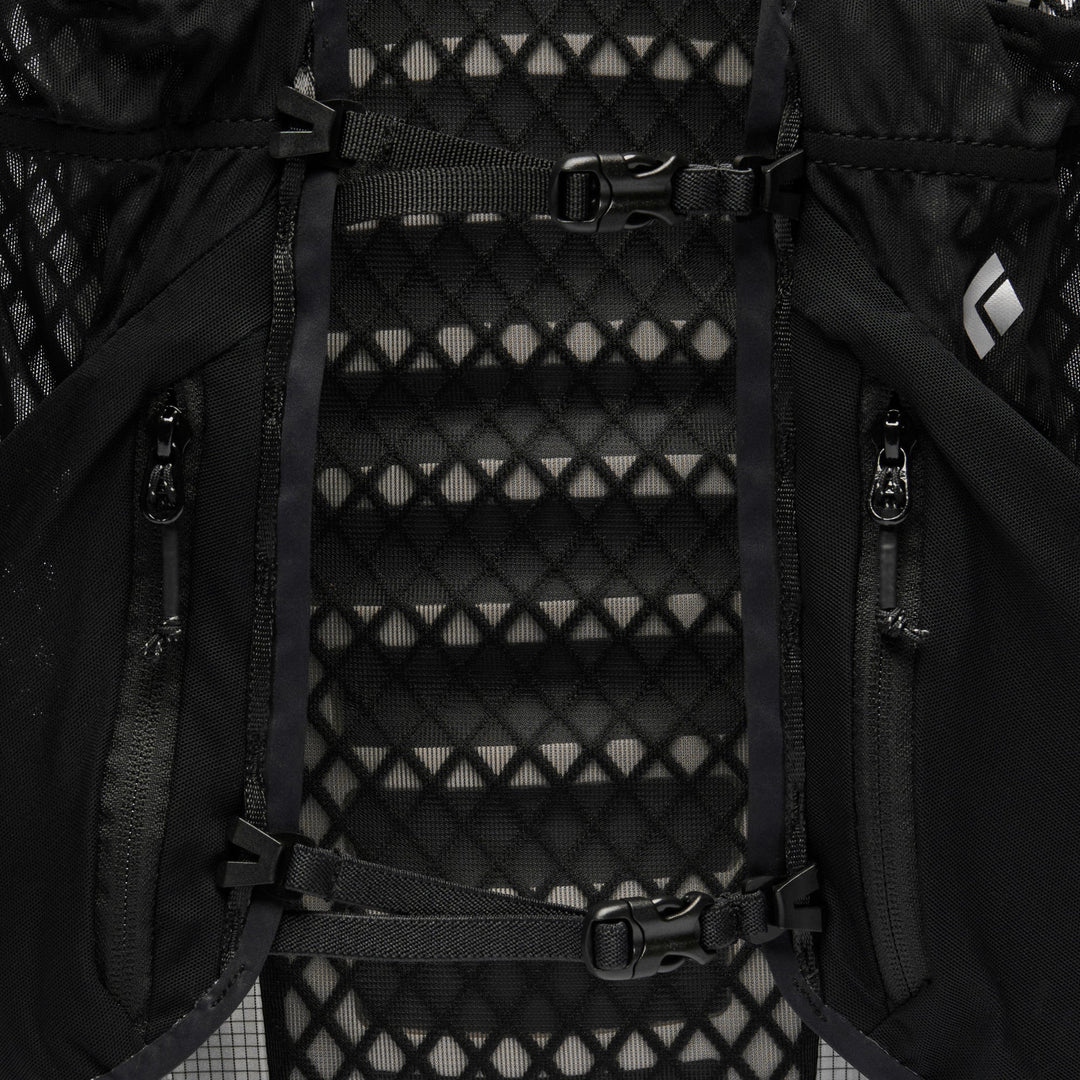 Distance 15 Backpack Women's