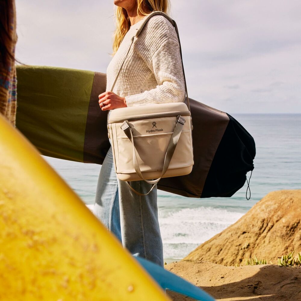 Hydro Flask Carryout Cooler 15L