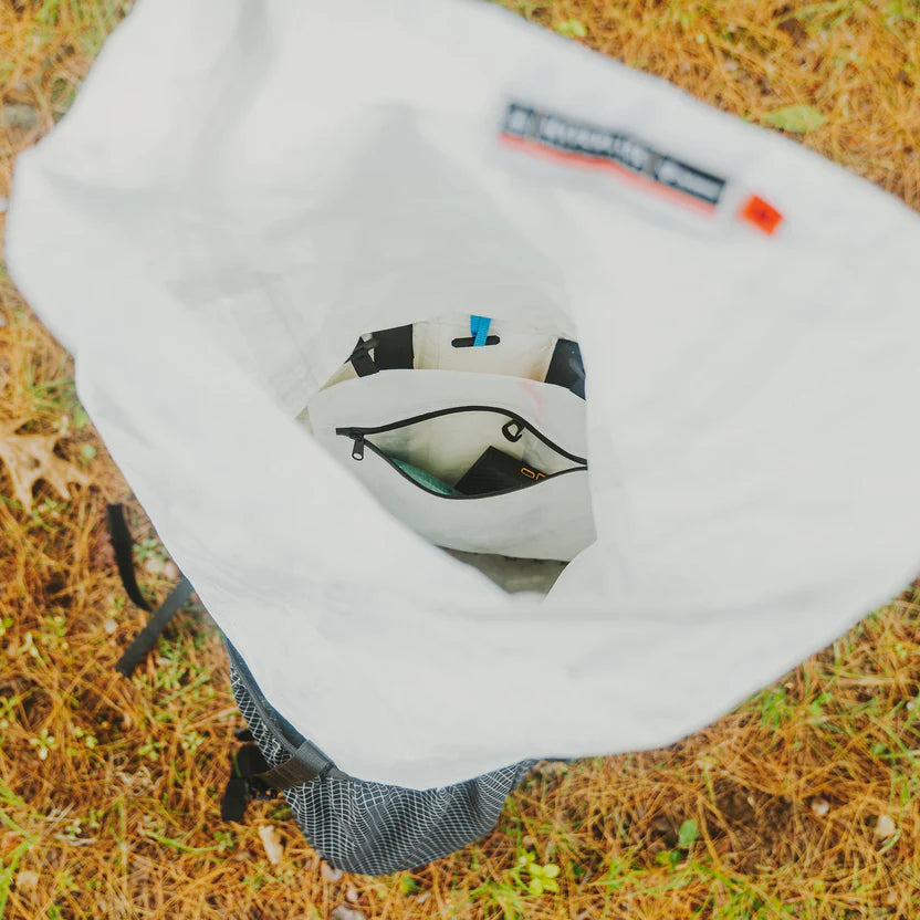 Hyperlite Mountain Gear Inside Pack Pocket