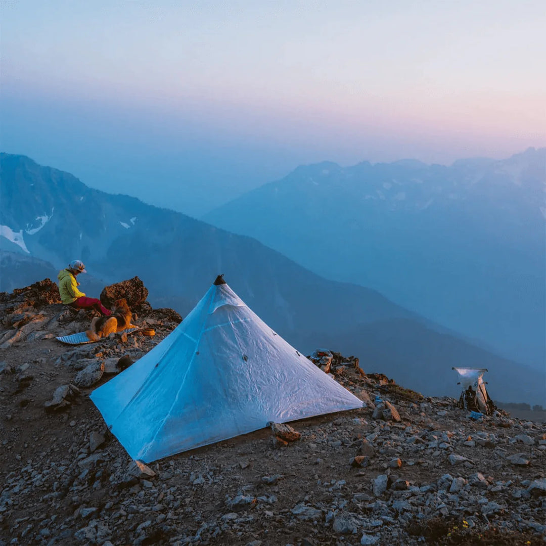 Hyperlite Mountain Gear Ultamid 4 Ultralight Pyramid Tent