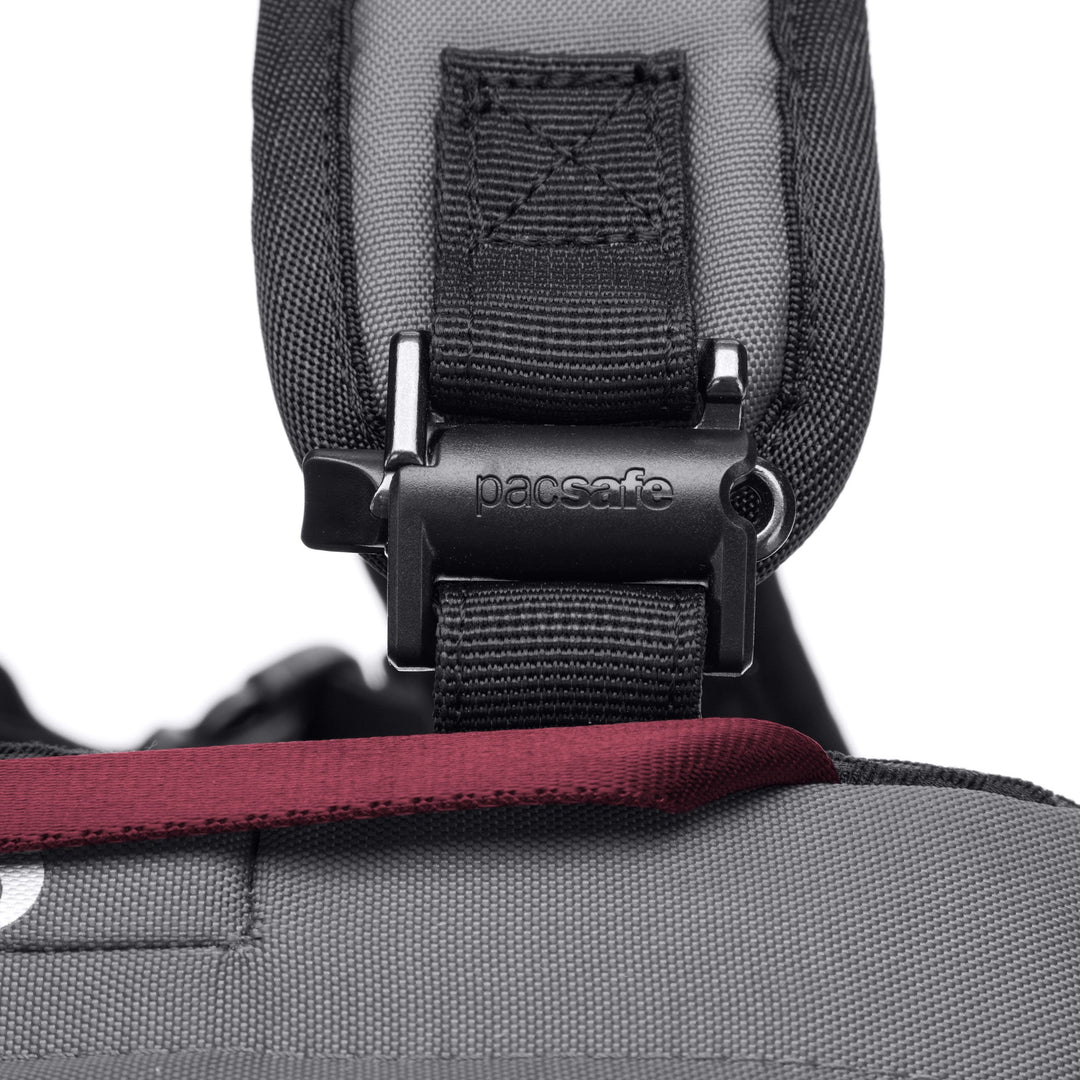Vibe 25L Backpack